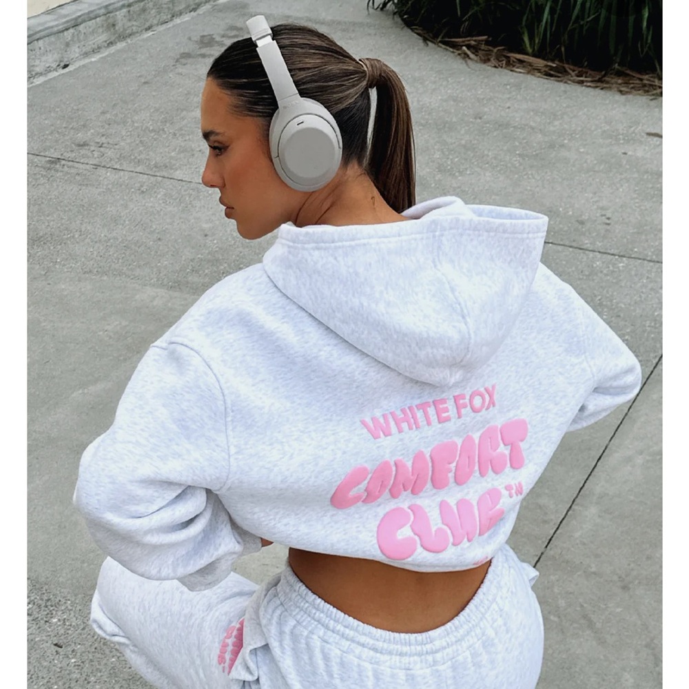 White Fox Comfort Club - hoodie and Sweatpants Set - new